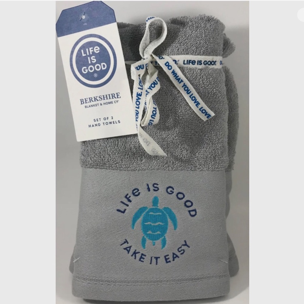 NWT Life Is Good Sea Turtle 2 Embroidery Take It Easy Bathroom Hand Towel Cotton